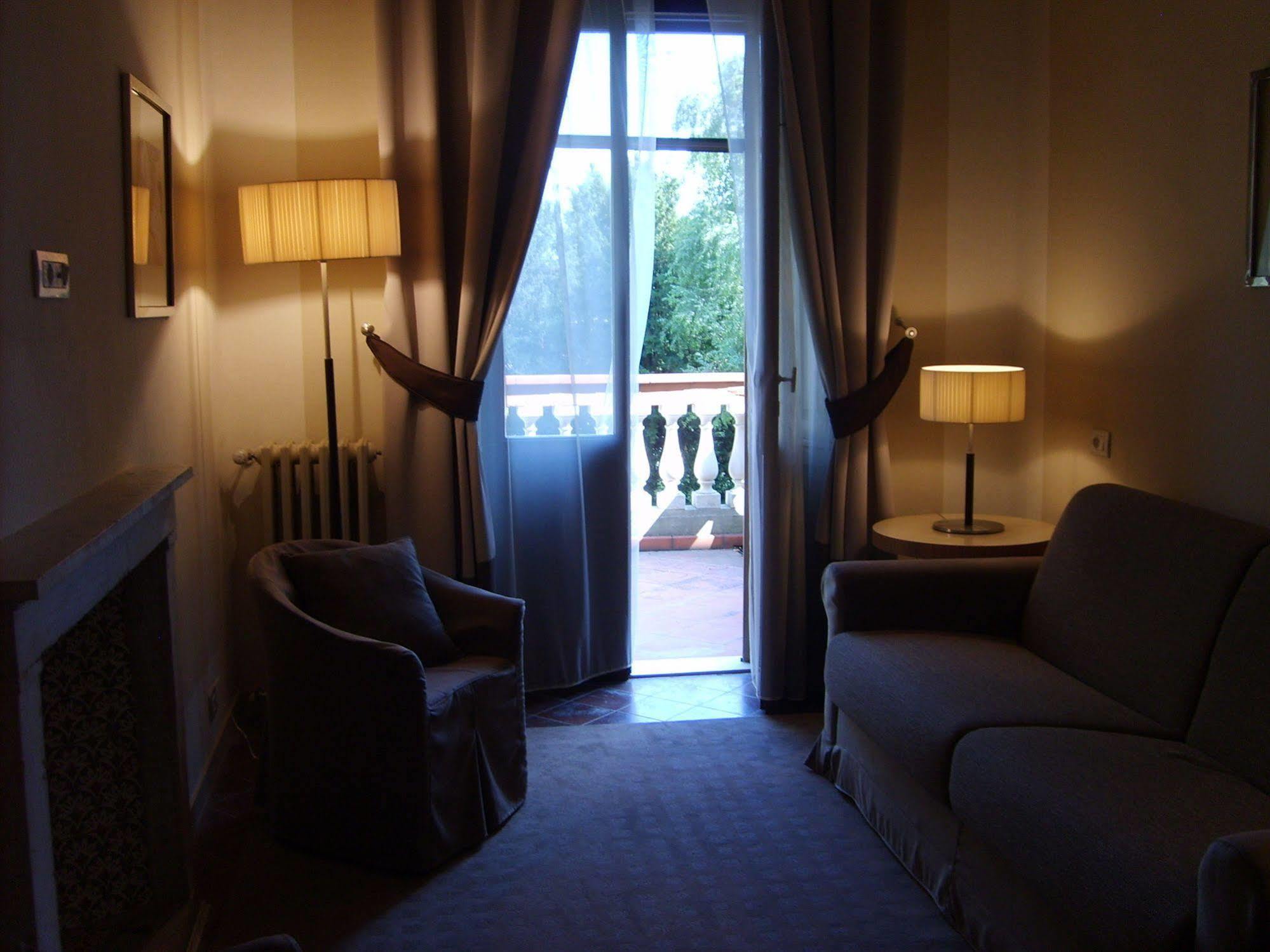 Villa Dei Tigli 920 Liberty Resort Rodigo Exterior foto